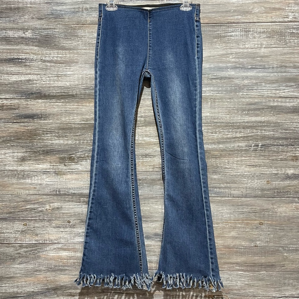 Newbury Kustom Wide Leg Pull On High Rise Bell Bottom Raw Frayed Hem Jeans Small